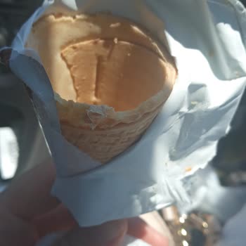 BİM Dondurma Külahlı Olan