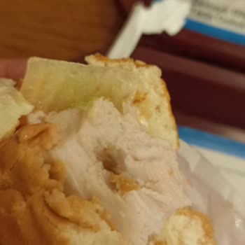 Popeyes Burgerde Kemik Çıkması Ve Sorumsuzluk