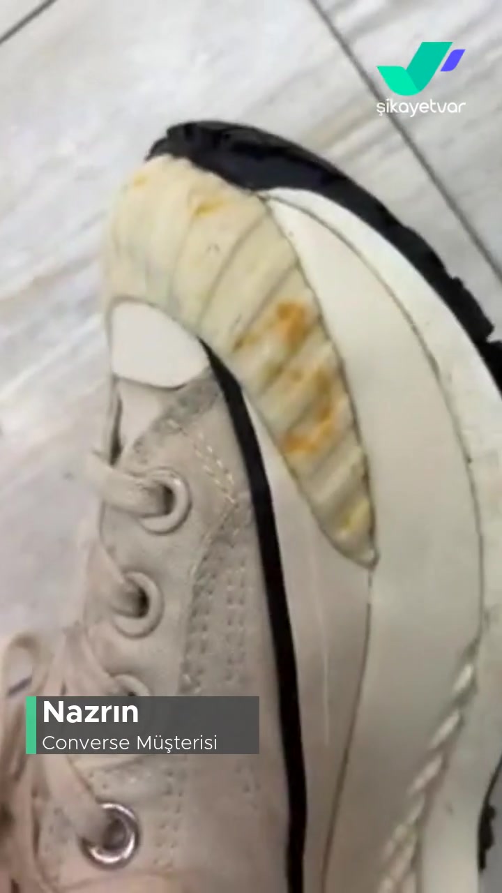 Converse Ayakkabıda Pas Lekesi! videonun kapak resmi