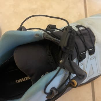 SuperStep Salomon Marka Ayakkabı 5 Ayda Yırtıldı.