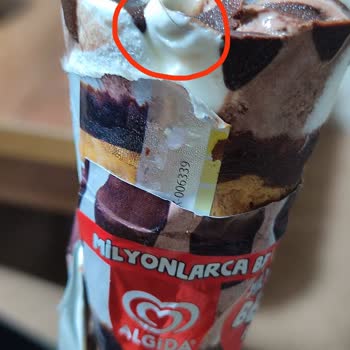 Algida Keyif Dondurmamın İçinden Kıl Çıktı