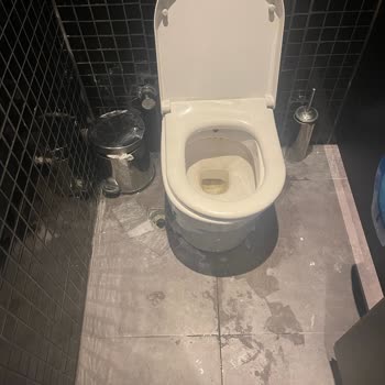 Marmara Park Paribu Cineverse Tuvaletleri Kullanılmaz Halde