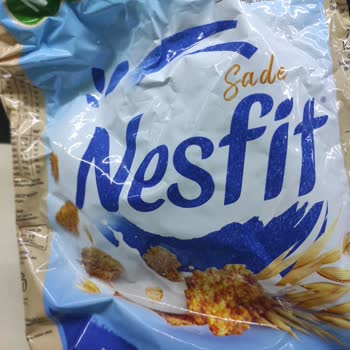 Nestle Nesfit Yulaflı Sade Gevrek İçerisinden Şeftali Çekirdeği Çıktı!