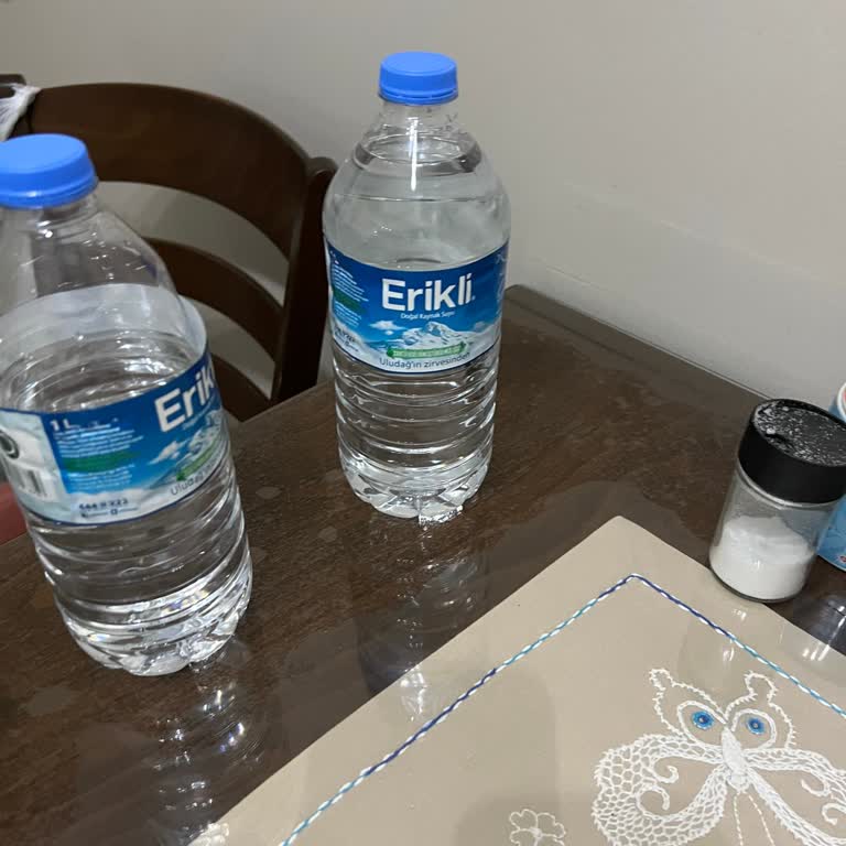 Erikli 1 Litrelik Suda Deterjan Veya Parfüm Kokusu