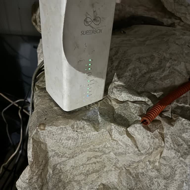 Superonline Superbox Mavi Işık Problemi