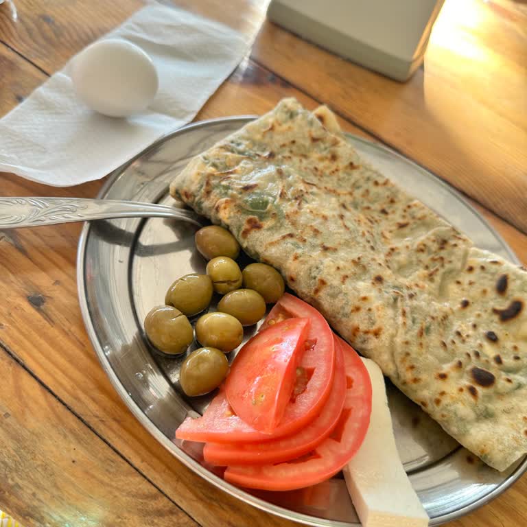 İzmir Gezi Fırsatları Vaat Edilen İçerik Dışı Uygulama