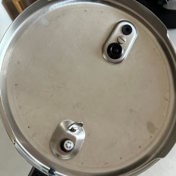 Trendyol Alise Mağaza Fissler Düdüklü İlk Yıkamada Paslandı!