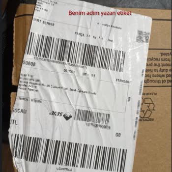 Amazon'un Laptop Yerine Kedi Maması Göndermesi