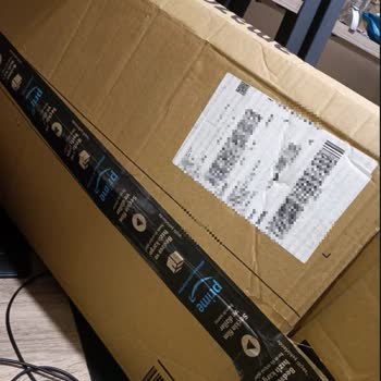 Amazon'un Laptop Yerine Kedi Maması Göndermesi