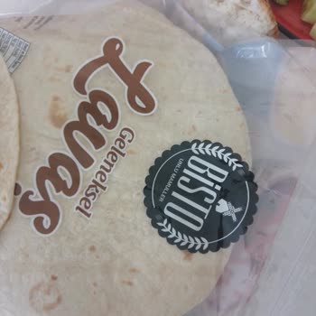 Şok Marketler Kurtlu Lavaş