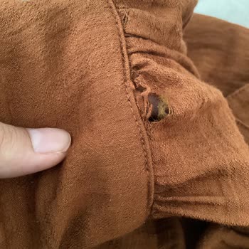 Koton'dan Aldığım Elbise Kendi Kendine Kumaşı Dökülüyor