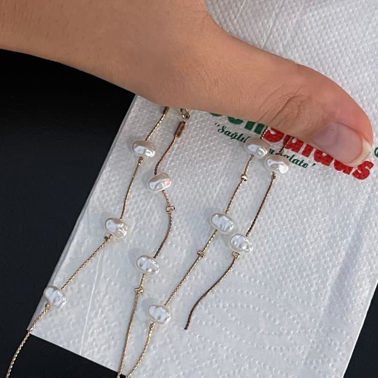 Kotonda Kararan Küpenin Arkasında Durulmaması