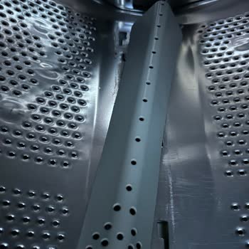 Hoover Kurutmalı Çamaşır Makinesi Plastik Parça Kırılması