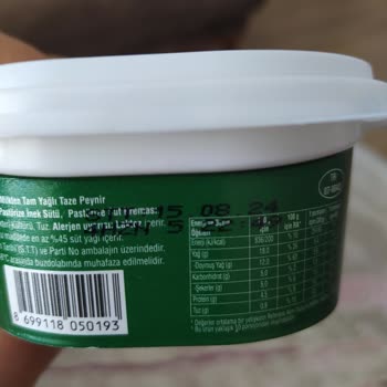 A101 Milkten Labne Durduk Yere Bozuldu
