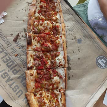 Usta Pideci De Eksik Malzemeli Pide