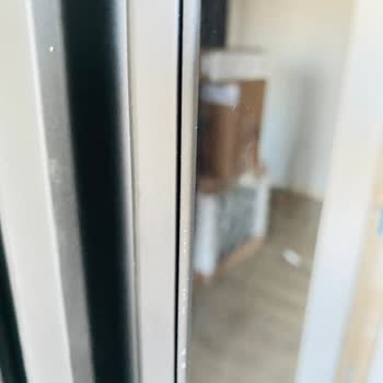 Vestel Çizilmiş Şekilde Gelen 0 Buzdolabı