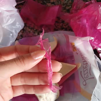 BİM Hatalı Ürün "milföy Hamurunun İçinden Poşet Çıktı"