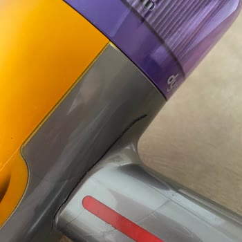 Dyson Şarjlı Süpürge Çatlağı