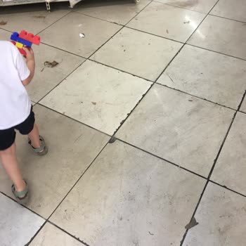 A101 Hijyenik Olmayan Bir Mağaza