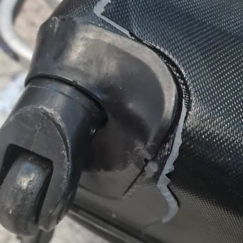 THY Bavulumu Parçaladı Ve Sorumluluk Almak İstemiyor