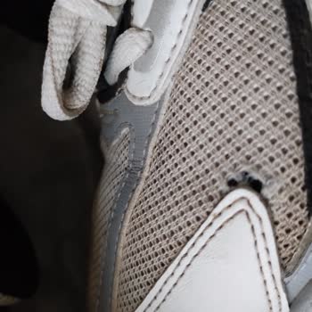 Lescon Marka Orion Koşu Ayakkabısı Üretici Hatasını Kabul Etmiyor