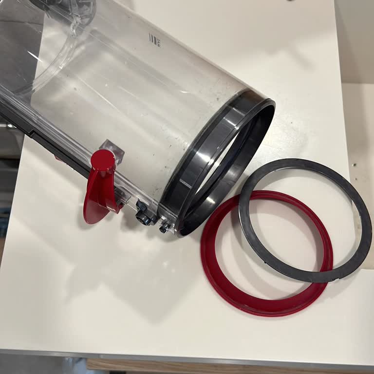 Dyson Süpürge Toz Hazne Parça Sorunu