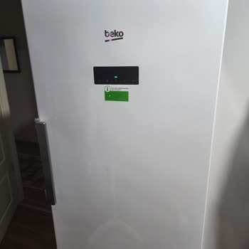 Beko Derin Dondurucu Garantili Üründe Acil Değişim Talep Ediyorum.