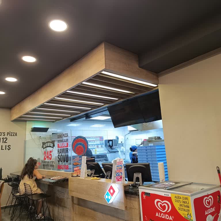 Domino's Pizza Manavgat Şubesinde Soğuk Karşılama Ve Fiyat Farkı Şikayeti