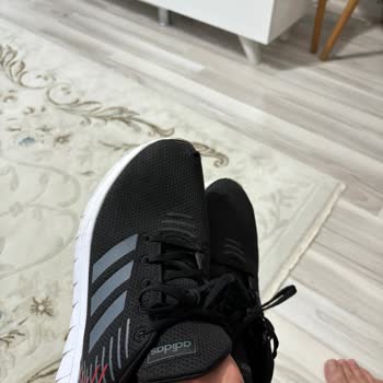 Adidas Pahalı Fakat Kalite Yok