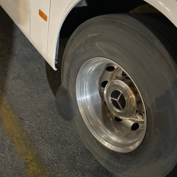 Kamil Koç Patlamaya Yakın Tekerlekle Seyir Haline Devam Edilmesi.