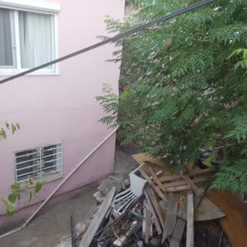 Milas Belediyesi Çöp Evin Temizlenmesi