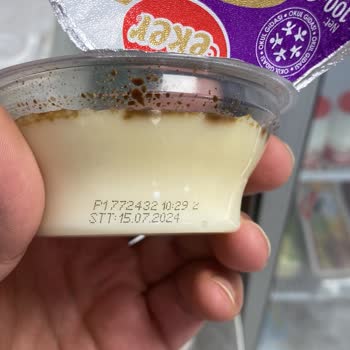 Eker Bozuk Ve Küflü Eker Ürünleri