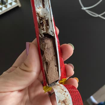 Eti Gıda Eti Petito Ambalajı Ve İçinde Çıkan Ürün Farklılığı