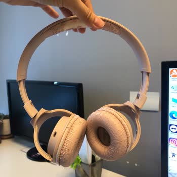 JBL Marka Kulaklığımın Derisi Az Kullanıma Rağmen Mahvoldu