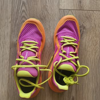 Vault Gordion Mağazasından Alınan Salomon Spor Ayakkabısı Deforme Oldu