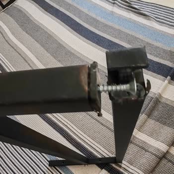 Bofigo Firmasının Sehpaları Parçalanıyor