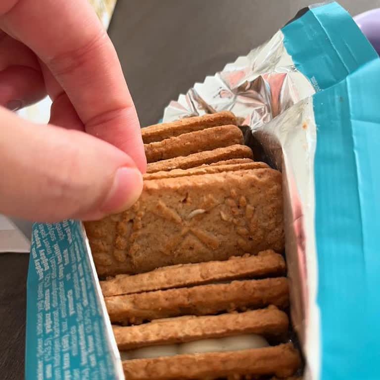 Ülker Bisküviden Kurt Çıktı Rezil. Lik...