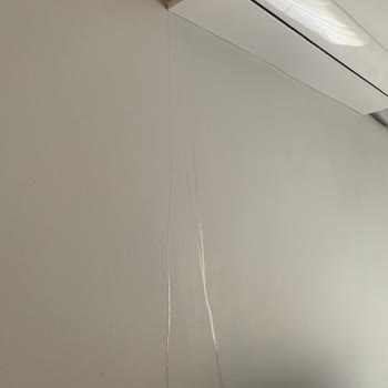 Grundig Klima Aldık İç Üniteden Su Akıyor Yetkili Servise Ulaşamıyoruz