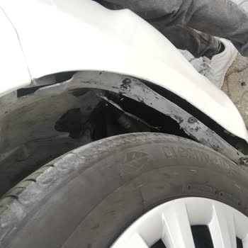 Koyuncu Fiat Yetkili Serviste Çamurluğum Düzgün Takılmamış