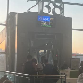 Ajet Bizi Havaalanında Tam 9 Saat Bekletti!