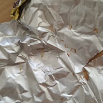 Ülker Ülke Marka Çikolatadan Onlarca Kurt Çıktı