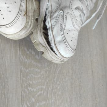 Zara'dan Aldığım Ayakkabı Paramparça Oldu.