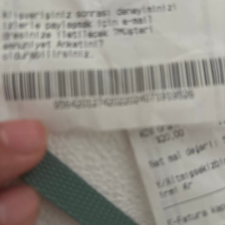 Media Markt Çalışanları Hakaret Ediyor