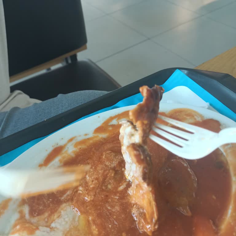 Usta Dönerci Paramızla Rezil Olduk