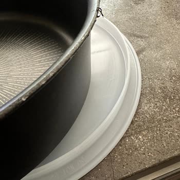 Tefal Ton Tencere Setinin Kenarları Soyuluyor