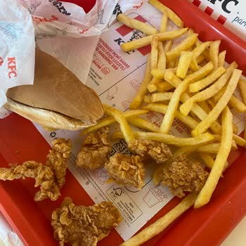 KFC Korupark Menülerin Küçüklüğü Ve Eksikliği