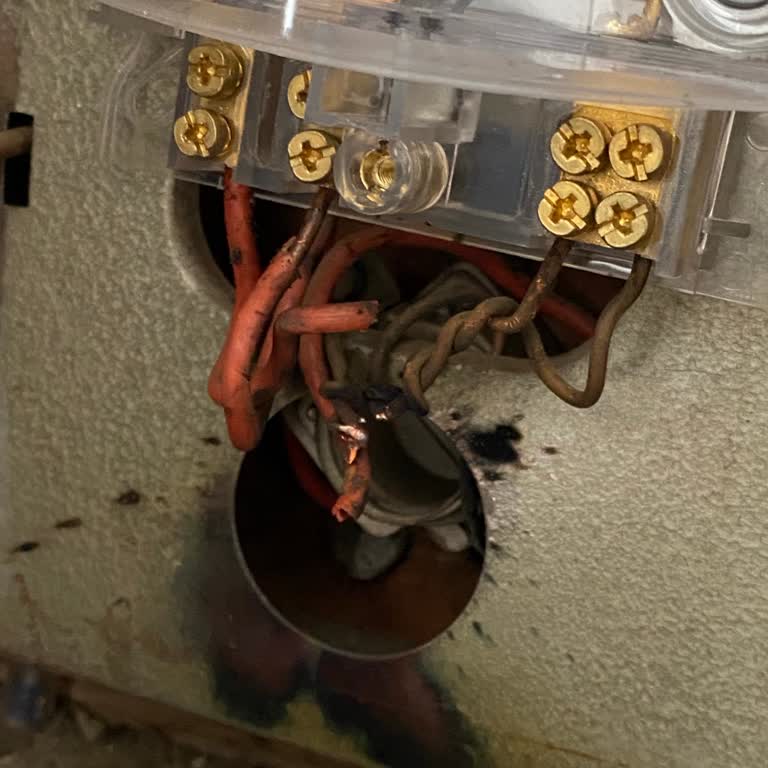 Boğaziçi Elektrik - Bedaş Elektrik Dağıtım Şirketi Elektrik Bağlantısı Aktif Etmeme