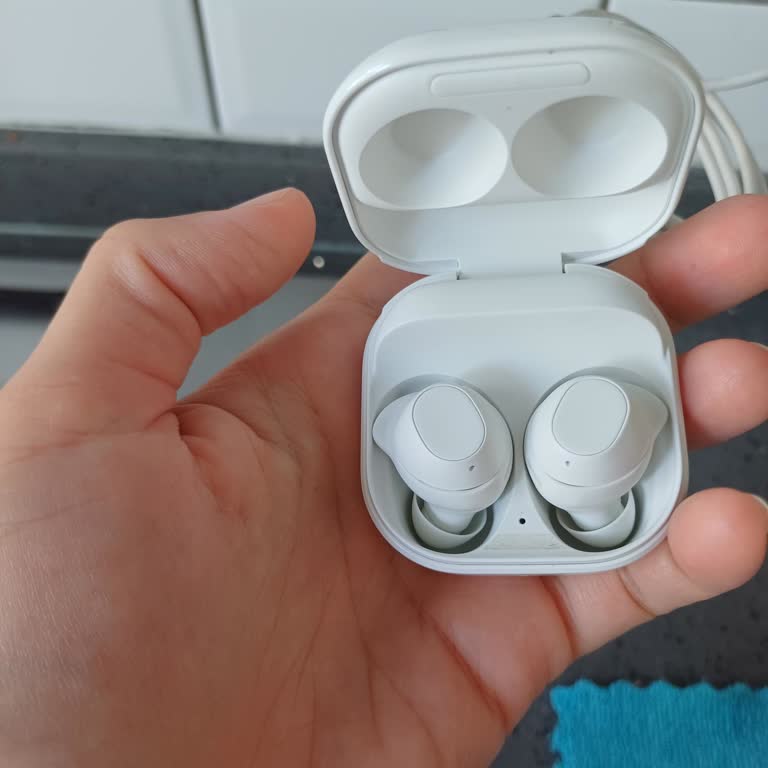 Samsung Buds Fe Sol Kulaklık Şarj Olmuyor