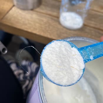 Nutricia Neocate Bebek Mamanın İçinde Kıl Çıktı!