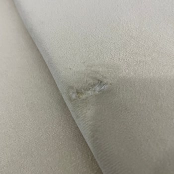 İpek Mobilya Yırtık Koltuk Sattı Ve Değiştirmiyor.